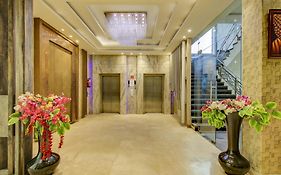 Super Townhouse Oak Hotel C Pearls